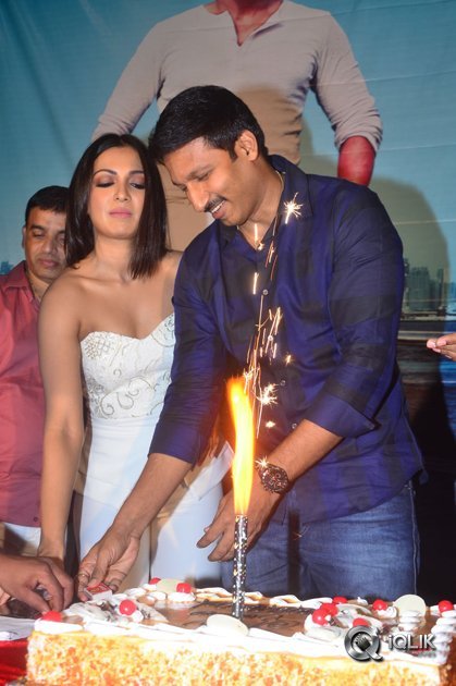 Goutham-Nanda-Movie-Teaser-Launch